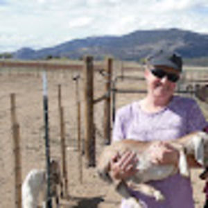 Meet your Posher, Karin